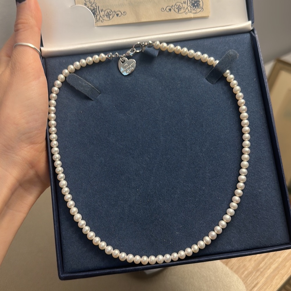 Freshwater pearl necklace with sterling silver charm